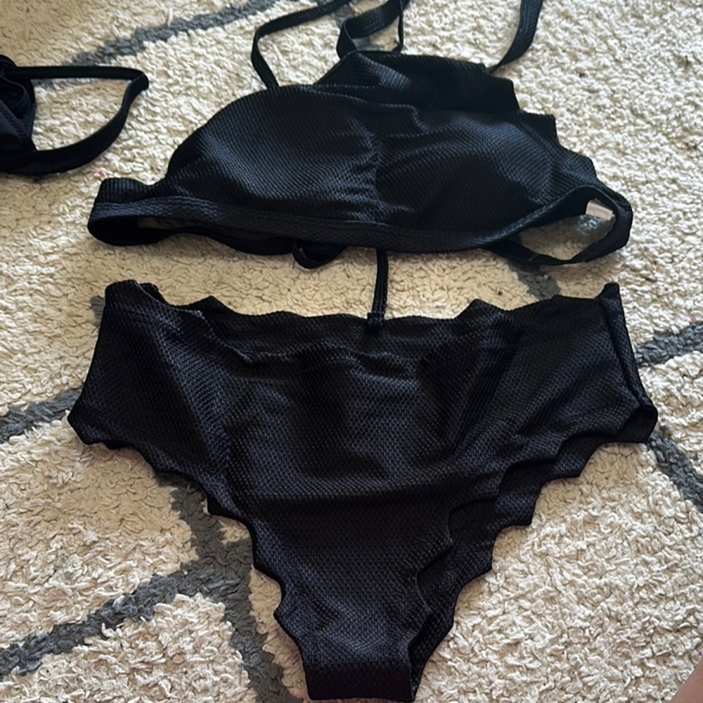Black Scalloped Bikini Set